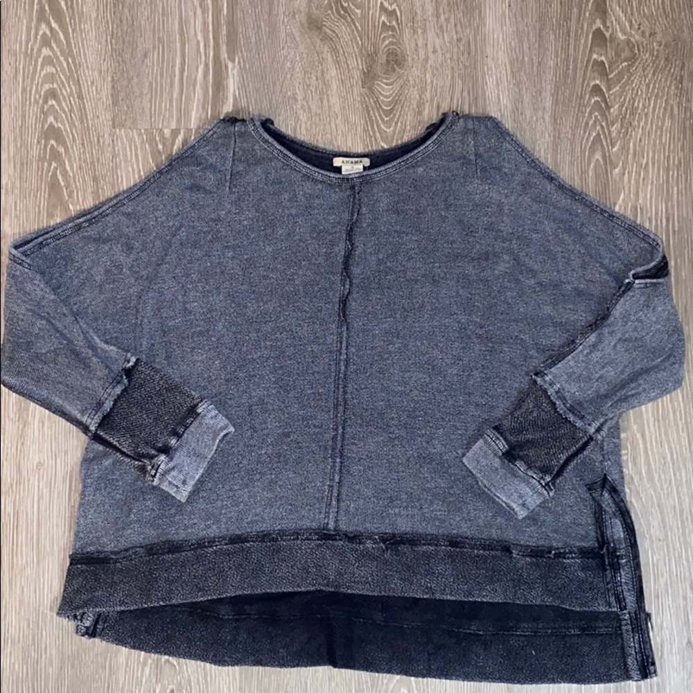 Cold Shoulder ANAMA Long sleeve.